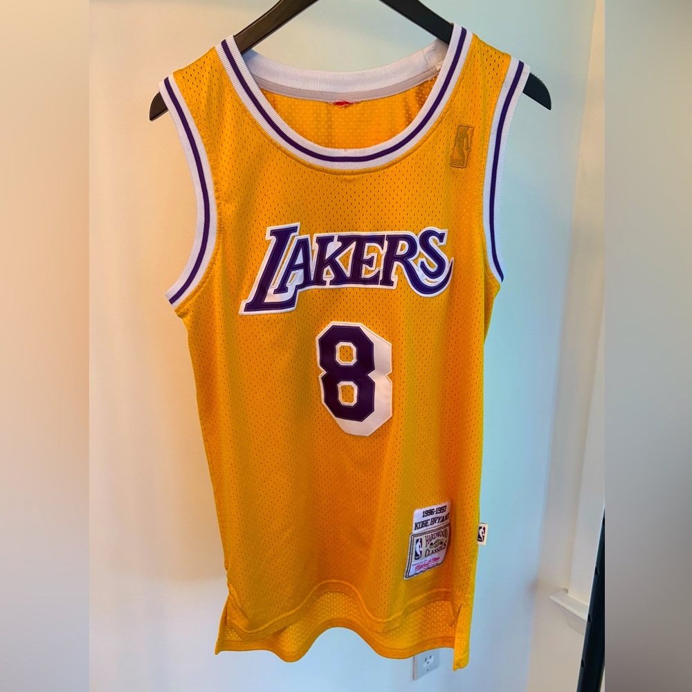 Kobe Bryant jersey